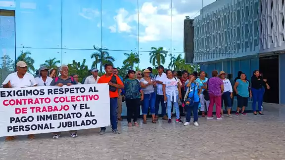 Los jubilados buscan que el Gobierno de Campeche les pague sus quincenas