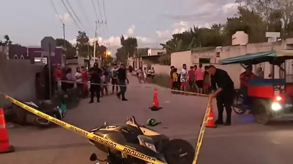 Dos menores resultaron lesionados luego del choque entre dos motocicletas en Tekax