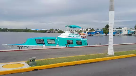Los últimos días del año, las empresas que conectan a Quintana Roo con el país de Belice informaron que hay un flujo constante de llegadas y salidas