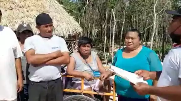 Al colocarse la valla, ya no tendrán acceso a sus áreas de trabajo Al colocarse la valla, ya no tendrán acceso a sus áreas de trabajo