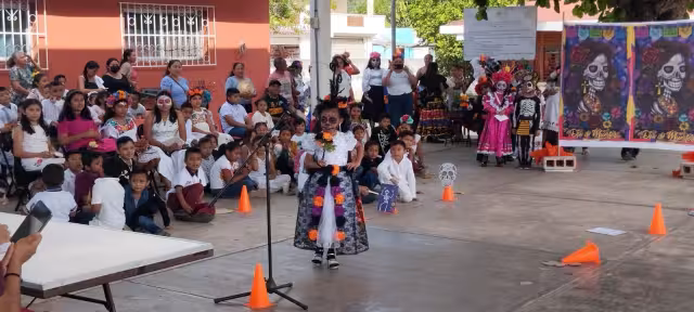 Celebraciones del Día  de Muertos en escuelas de Kantunilkín
