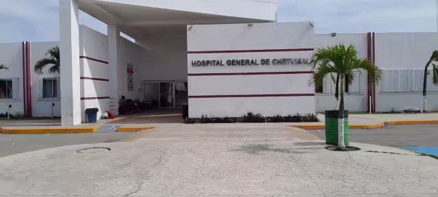 Para pacientes y familiares la espera resulta prolongada fuera de los hospitales capitalinos