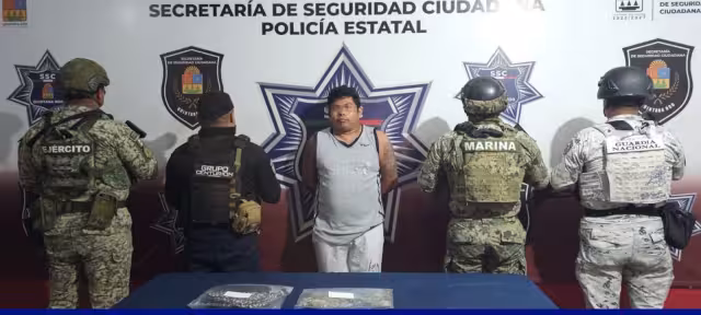 El detenido fue presentado por elementos de diferentes corporaciones de seguridad.