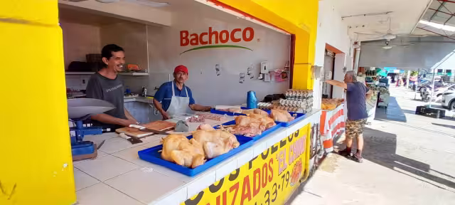 El principal motivo de esta medida es el aumento en los costos del combustible, así como del mantenimiento de los vehículos de transporte, dijeron los comerciantes.