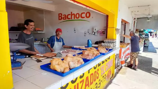 El principal motivo de esta medida es el aumento en los costos del combustible, así como del mantenimiento de los vehículos de transporte, dijeron los comerciantes.