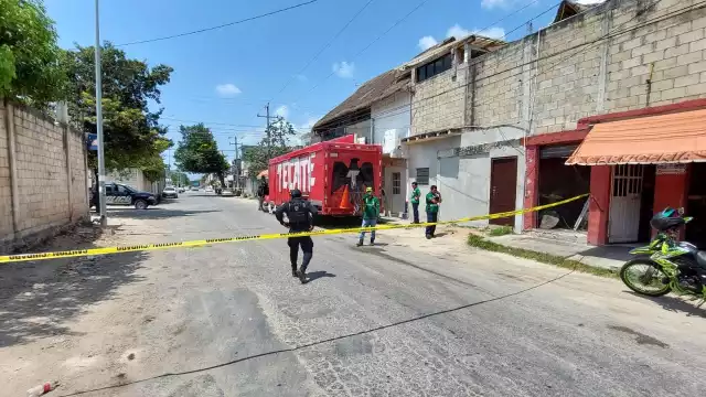 La zona donde ocurrió el asalto fue acordonada en espera de la Policía de Investigación de la Fiscalía General del Estado