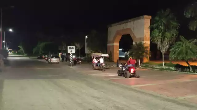 La caravana partió del parque San Juan, bajó al centro y continuó hasta la salida hacia Polyuc
