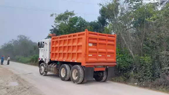 El proyecto ferroviario utilizará 300 unidades de volquetes en las obras de los Tramos 6 y 7 El proyecto ferroviario utilizará 300 unidades de volquetes en las obras de los Tramos 6 y 7