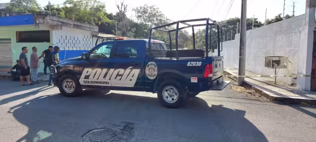 Los trabajadores del bar “La Cueva” ya estaban limpiando; en el lugar había manchas de sangre