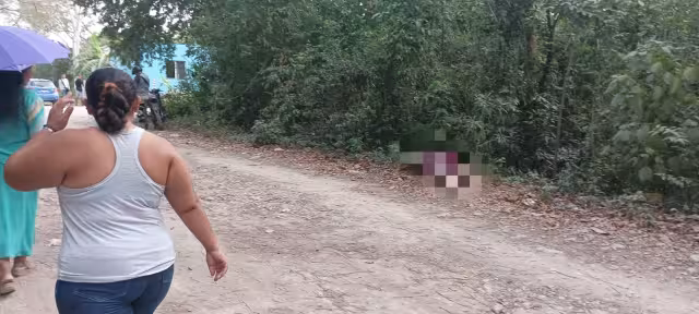 El cuerpo fue encontrado por padres de familia que pasaban
