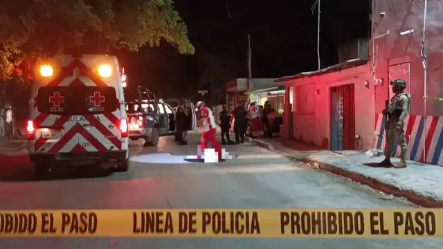 El hombre cayó muerto en la vía pública, presuntamente por un intento de robo