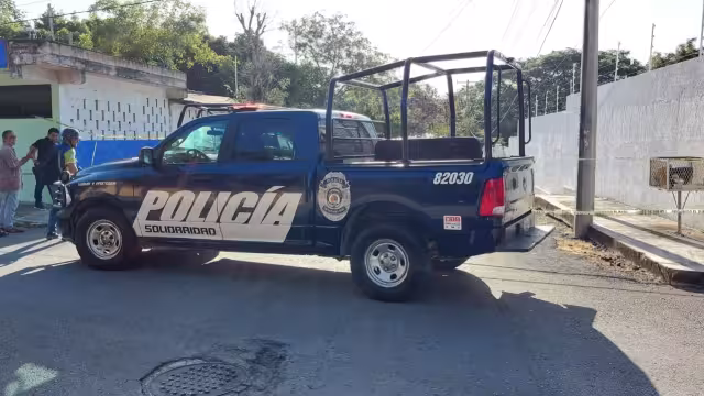 Los trabajadores del bar “La Cueva” ya estaban limpiando; en el lugar había manchas de sangre
