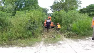los trabajos un grupo de personas se acercaron al enlace territorial del tramo el Triunfo-Escárcega de Fonatur-Tren Maya