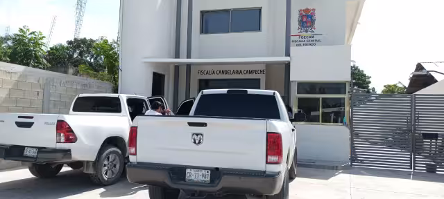 La droga, los celulares y el dinero estaban dentro de una mochila