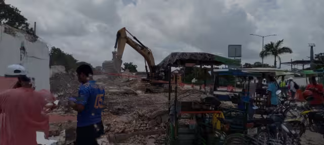 Tricicleteros aprovecharon y recolectaron el fierro usado