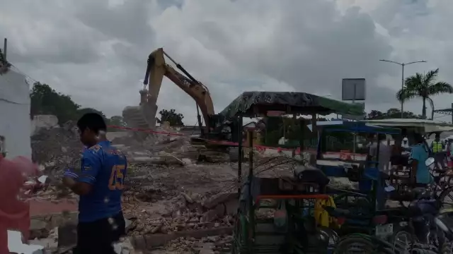 Tricicleteros aprovecharon y recolectaron el fierro usado