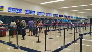 Hubo un lento arranque de movilidad en el aeropuerto de Mérida