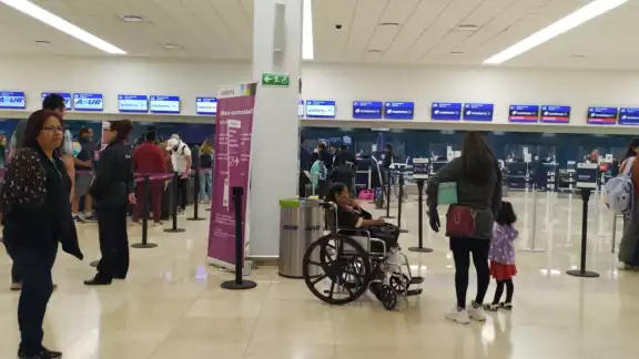 El aeropuerto de Mérida comienza a registrar gran movilización de vuelos El aeropuerto de Mérida comienza a registrar gran movilización de vuelos