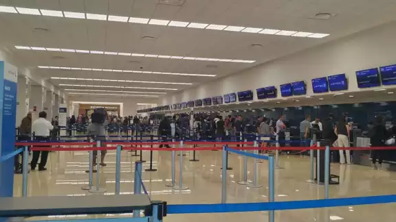 La afluencia de pasajeros se mantiene en el aeropuerto de Mérida La afluencia de pasajeros se mantiene en el aeropuerto de Mérida
