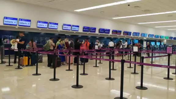 Se registra buena afluencia de pasajeros en el aeropuerto de Mérida