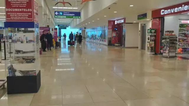 Hay baja afluencia de viajeros en el aeropuerto de Mérida