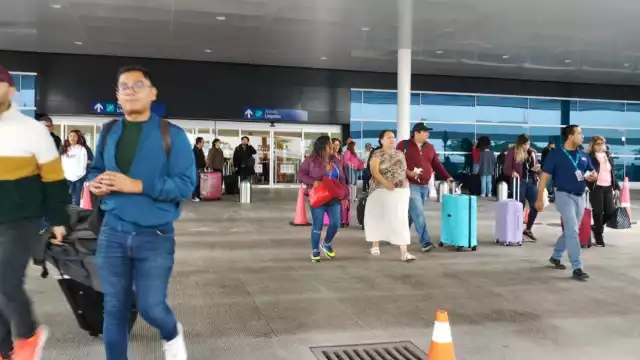 Se registra buena afluencia de viajeros en el aeropuerto de Mérida
