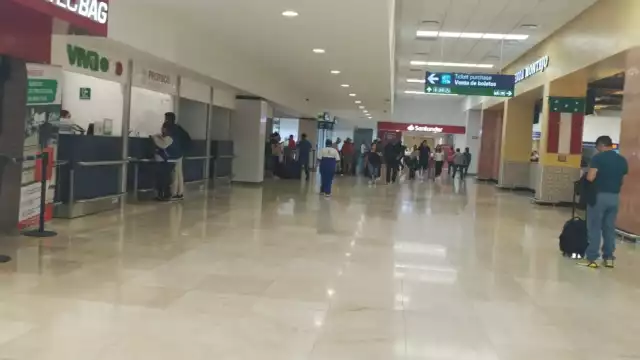 La agencia de viajes bloqueó a la usuaria luego de comprar los boletos de avión