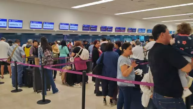 Hay gran movilidad de pasajeros en el aeropuerto de Mérida
