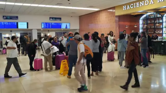 La movilización de pasajeros en el aeropuerto de Mérida aumentó esta mañana