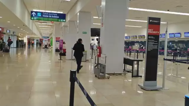 La movilidad de pasajeros en el aeropuerto de Mérida es lenta