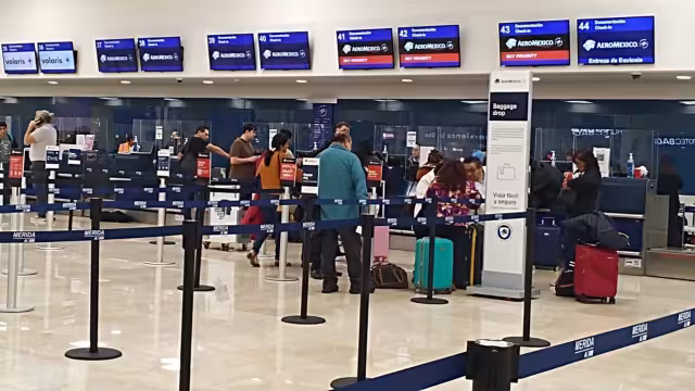 Los vuelos en el aeropuerto de Mérida no se han retrasado por la neblina de este jueves