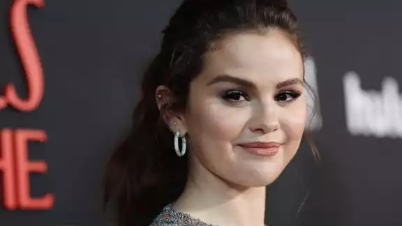 Por fortuna, las dos veces que se han intentado meter a su casa, Selena Gómez no se encotraba ahí. Foto: Especial Por fortuna, las dos veces que se han intentado meter a su casa, Selena Gómez no se encotraba ahí. Foto: Especial