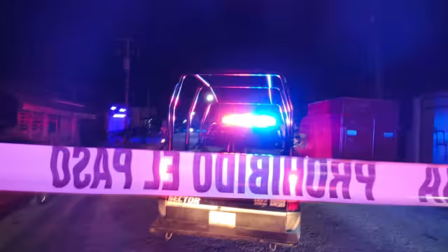 Las víctimas se encontraban afuera de una vivienda, ubicada en la avenida Timón con calle Calamar, en la colonia 23 de Enero, cuando las atacaron