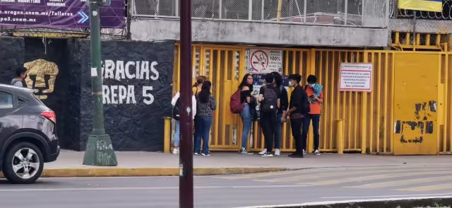 Así fue la toma de la Prepa 5 de la UNAM la mañana de este viernes