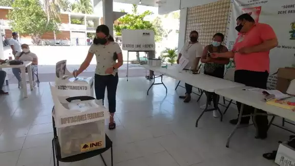 La renuencia de los ciudadanos a participar, pese a la retribución económica ofrecida, constituye un problema para el Ieqroo, que debe cumplir este requerimiento. La renuencia de los ciudadanos a participar, pese a la retribución económica ofrecida, constituye un problema para el Ieqroo, que debe cumplir este requerimiento.