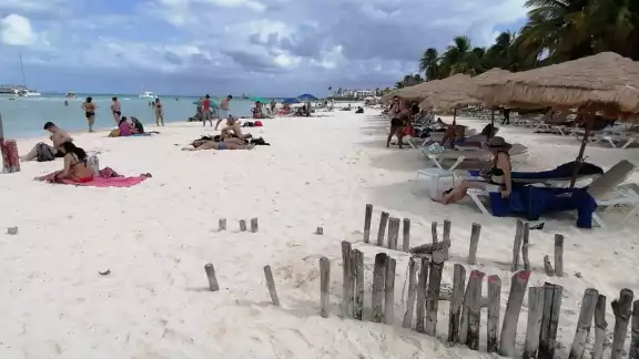 La movilización de turistas en Isla Mujeres se mantiene La movilización de turistas en Isla Mujeres se mantiene