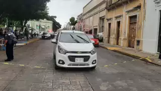 La abuelita intentó cruzar la calle cuando fue embestida por un vehículo