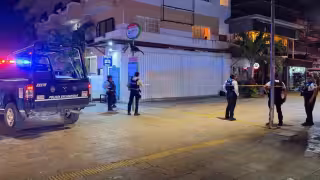 Ataque armado en la Quinta Avenida de Playa del Carmen deja un herido y fuerte operativo