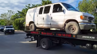 Aseguran camioneta presuntamente relacionada con el secuestro de tres personas en Chunhuhub