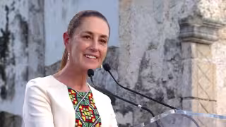 Sheinbaum impulsa turismo maya y anuncia hospital para diciembre en Quintana Roo