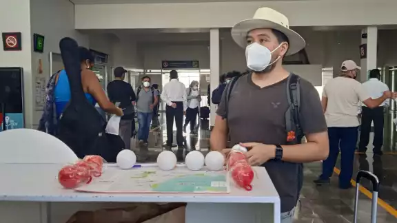 137 pasajeros llegaron en Volaris hasta el aeropuerto de Campeche 137 pasajeros llegaron en Volaris hasta el aeropuerto de Campeche