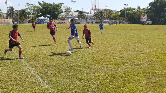 El campeón de goleo fue Eidan Ayala de Amigos con 10 pildorazos