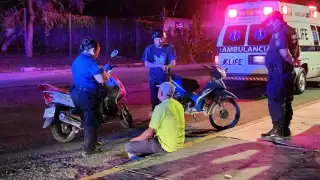 El hombre terminó en el suelo, con golpes en la pierna y la rodilla