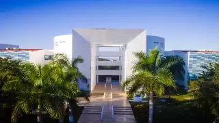 Universidad de Quintana Roo es nombrada Autónoma