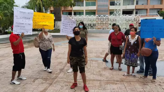 Manifestantes piden justicia por la muerte de en el centro de rehabilitación Aprendiendo a Vivir’ Manifestantes piden justicia por la muerte de en el centro de rehabilitación Aprendiendo a Vivir’