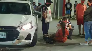 La mujer tuvo que ser atendida por los parmédicos