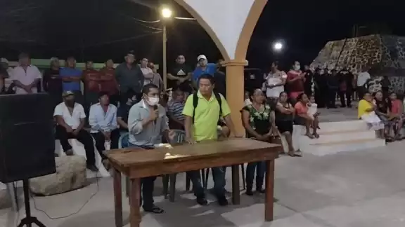 En la asamblea, se acordó que ningún volquete puede circular a partir de ayer sábado En la asamblea, se acordó que ningún volquete puede circular a partir de ayer sábado