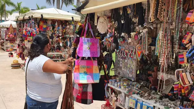 Los dueños de los puestos han denunciado en reiteradas ocasiones que desde el cambio de director en la Policía de Cozumel, se eliminaron los rondines de vigilancia