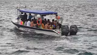 Pese al Frente Frío, lancheros de Cozumel realizan paseos