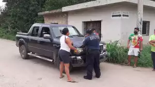 El conductor de la camioneta se pasó el alto